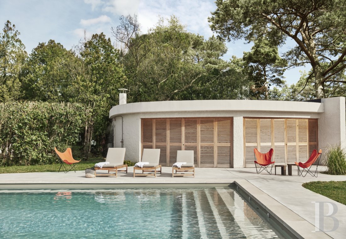 An architect-designed villa built in the 1970s near Arles, in Bouches-du-Rhône - photo  n°29